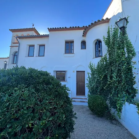Hermitage 98 House With 3 Bedrooms Holiday home L'Estartit